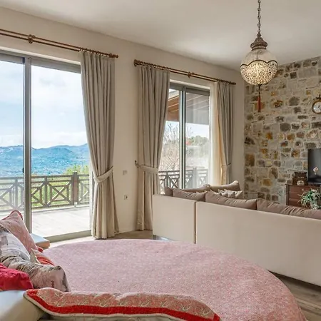 Exceptional Farmhouse In Bodrum Guerece * ボドルム